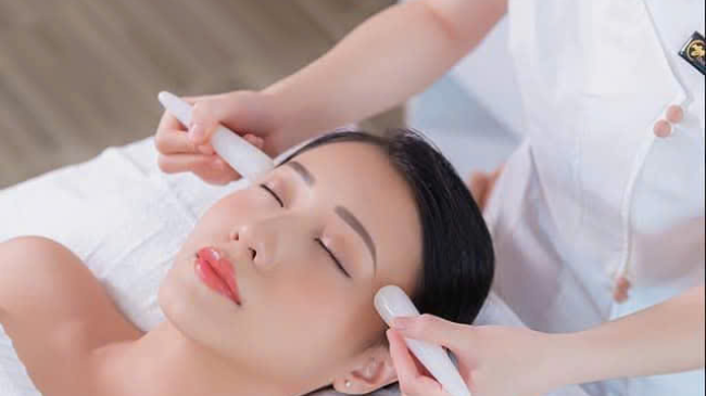 Liệu ph&aacute;p trẻ h&oacute;a to&agrave;n diện tinh chất Collagen v&agrave; V&agrave;ng 24k